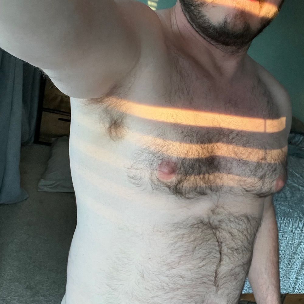 Scruffy Islander