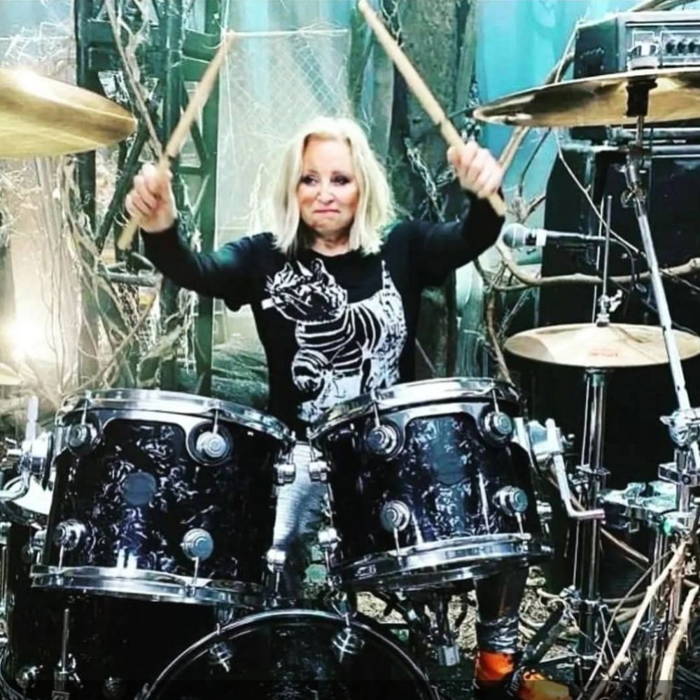 Gina Schock
