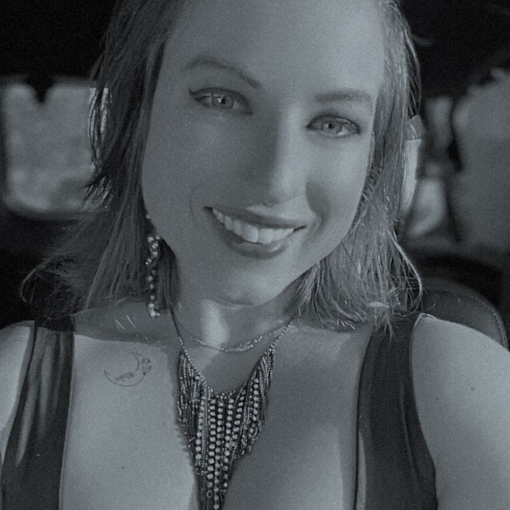 Jessica Ward - Vivienne Vega