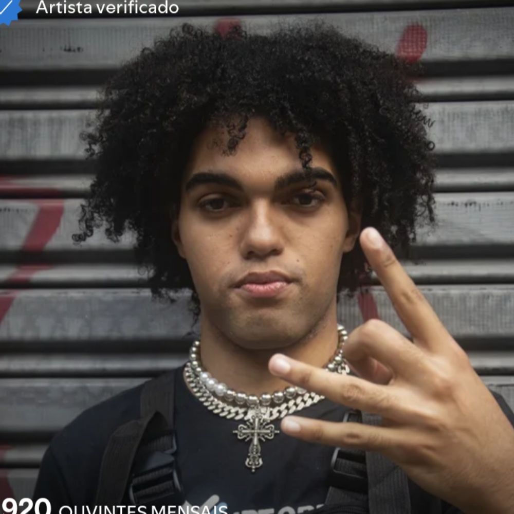 UM MANO QUE TEM UM PLANO