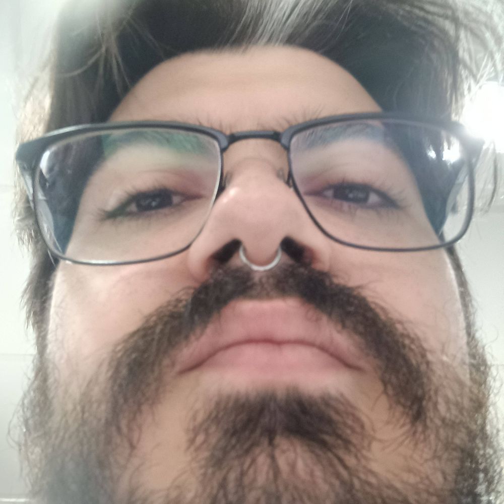 Comunista com olhar açucarado 