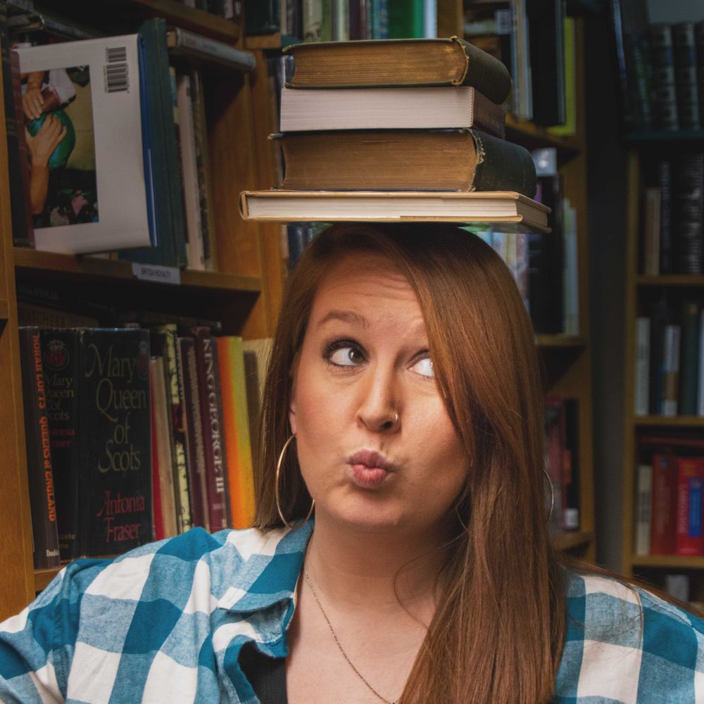 Stephanie the Literaryhypewoman | booksky
