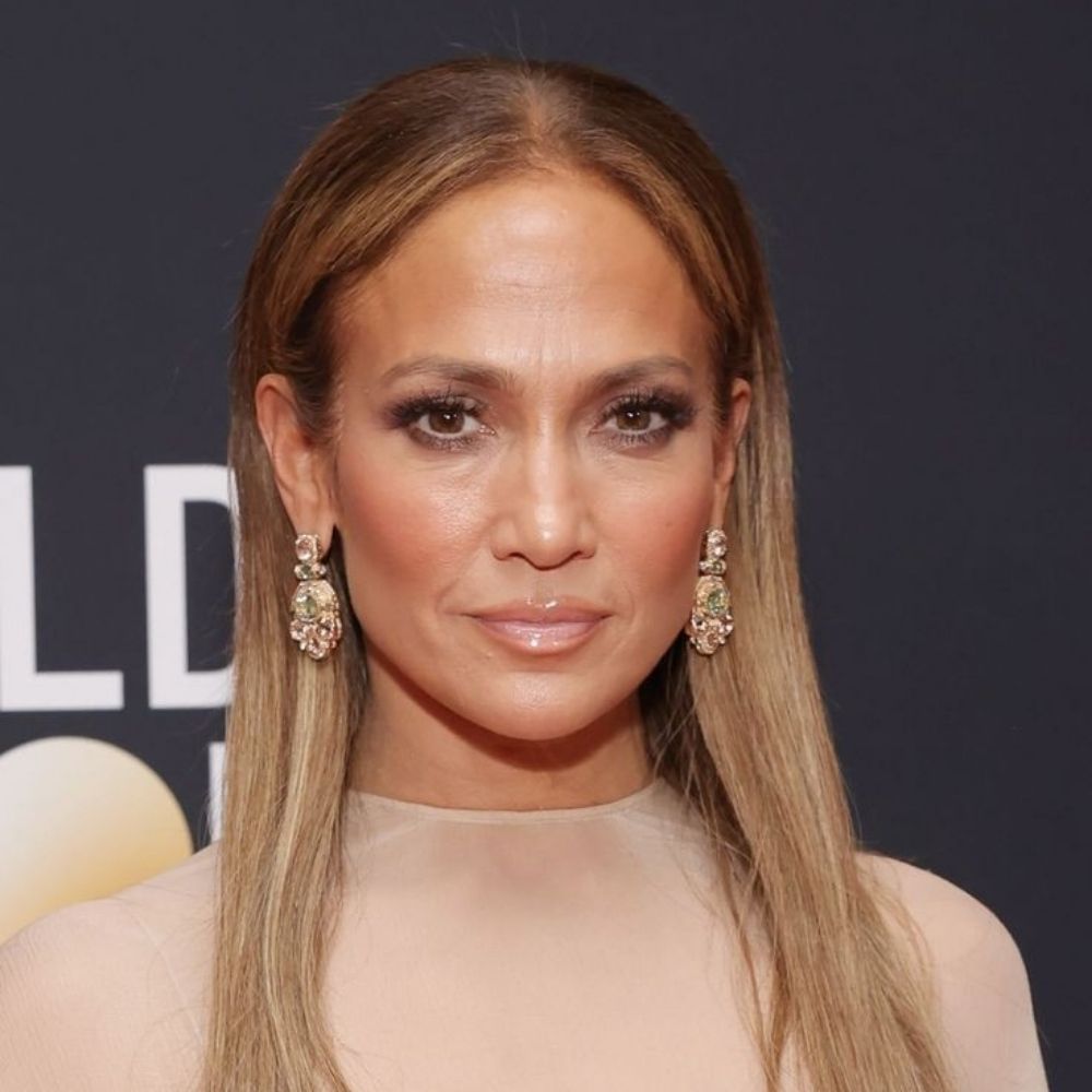 Profile picture jenniferlopez64.bsky.social