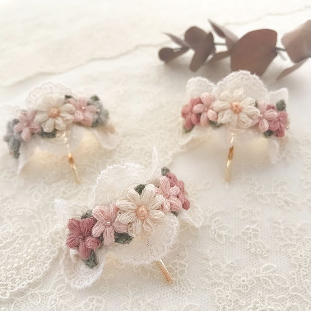 刺繍糸のふんわりレース編みアクセサリーspinu