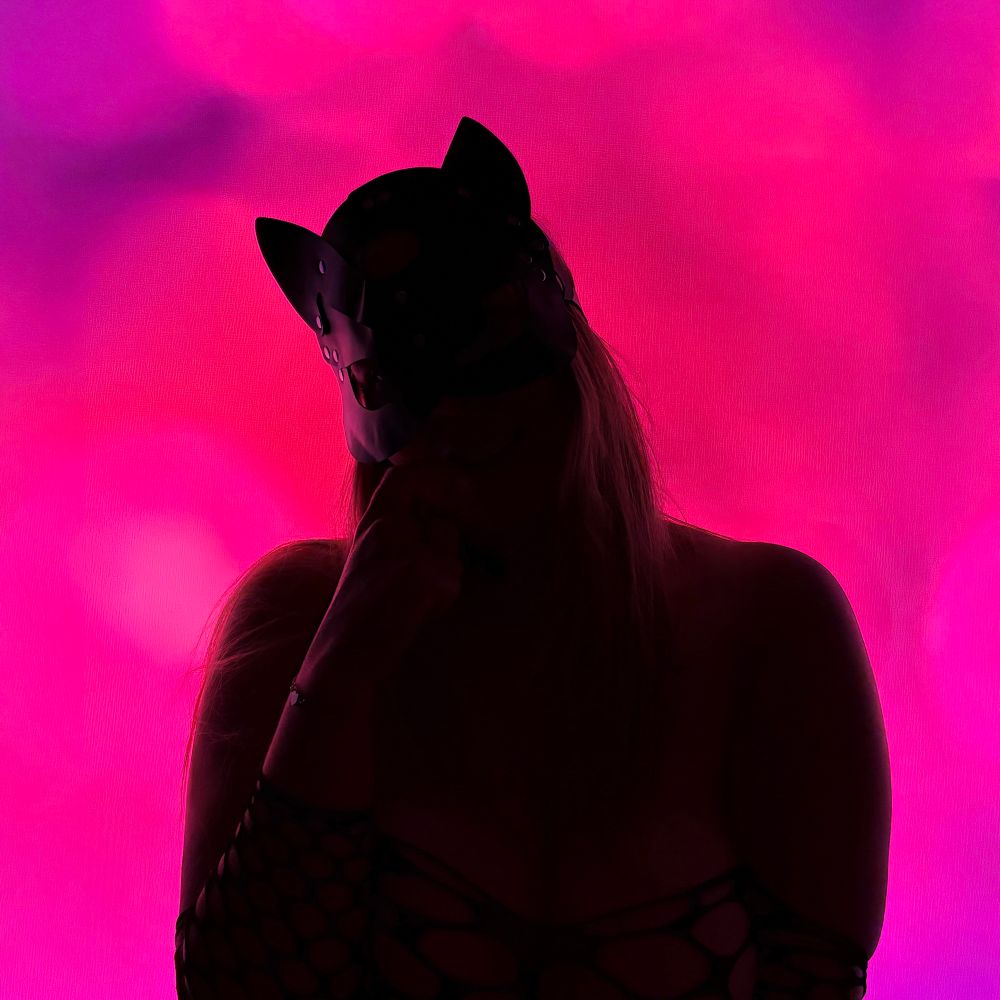 CurvyBlondy 🍑