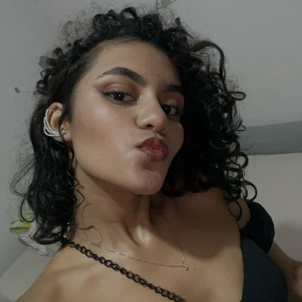 LaraB.