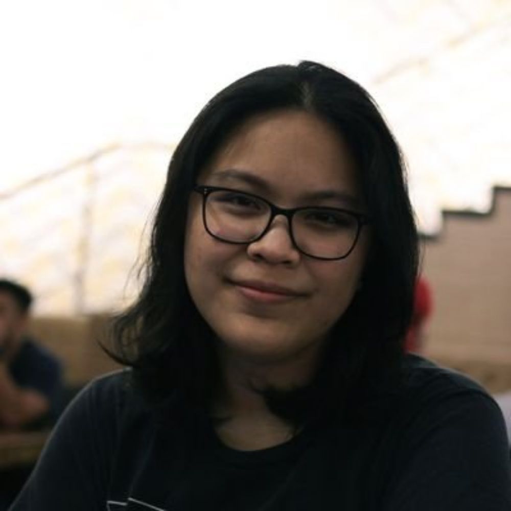 Alexandra Ang