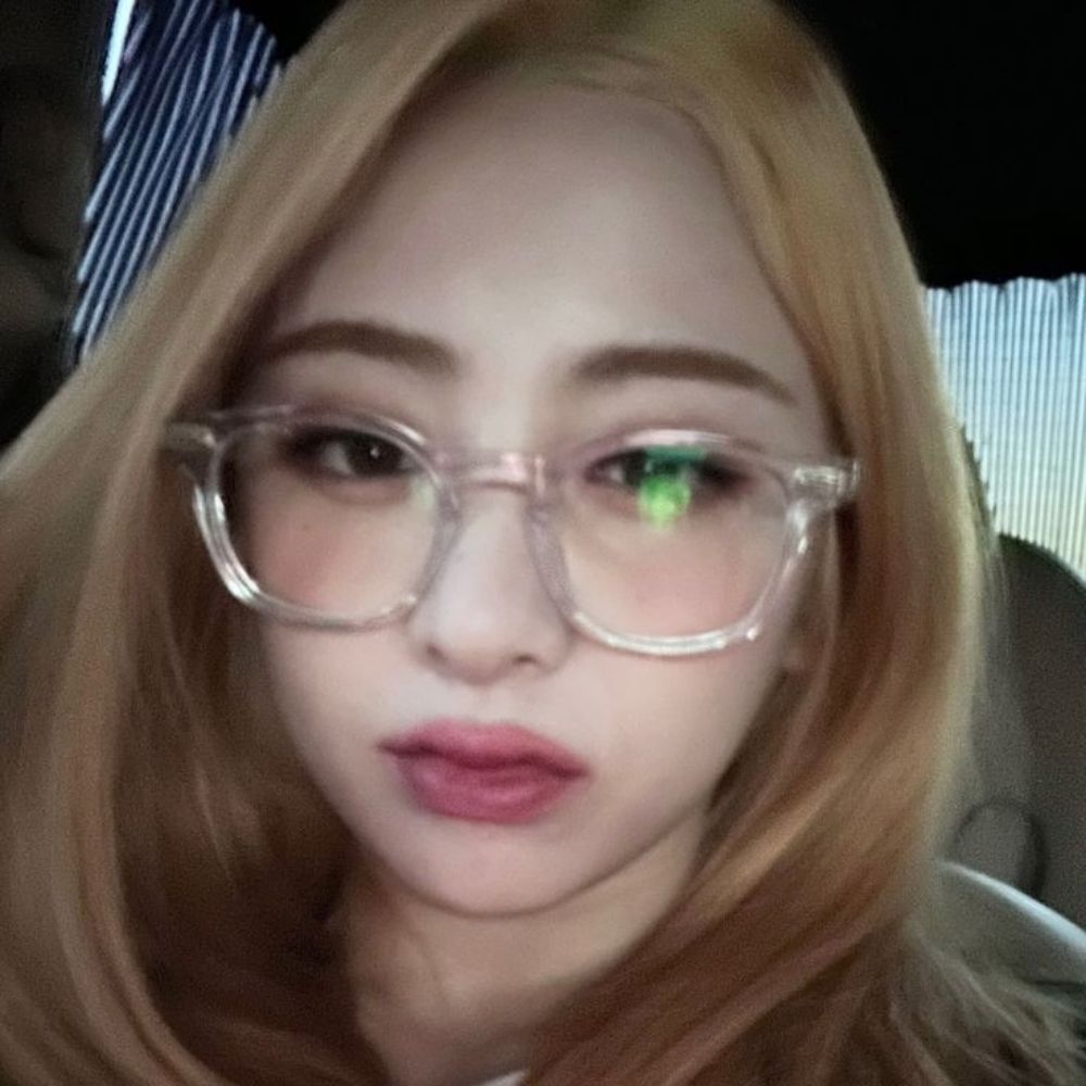 Elly 