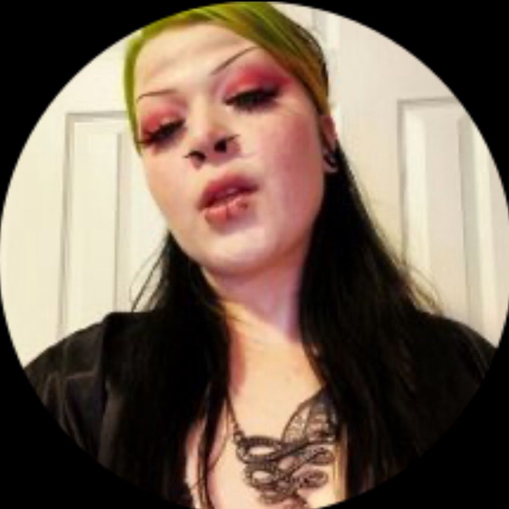 Jasmyn Rayne (she/they)