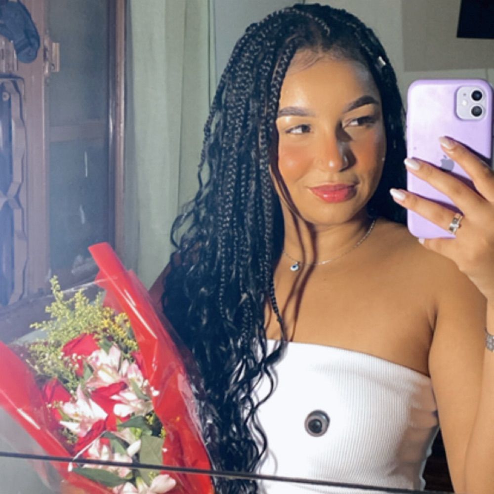 Nicolly Martins 