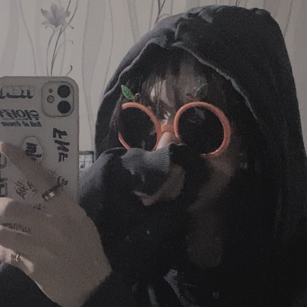𝖒𝖔𝖔𝖓𝖑𝖔𝖛𝖊𝖗