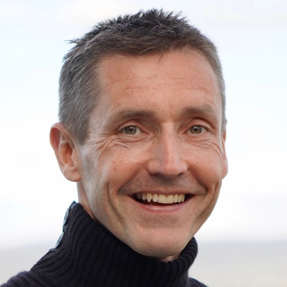 Dr Fergus Edwards