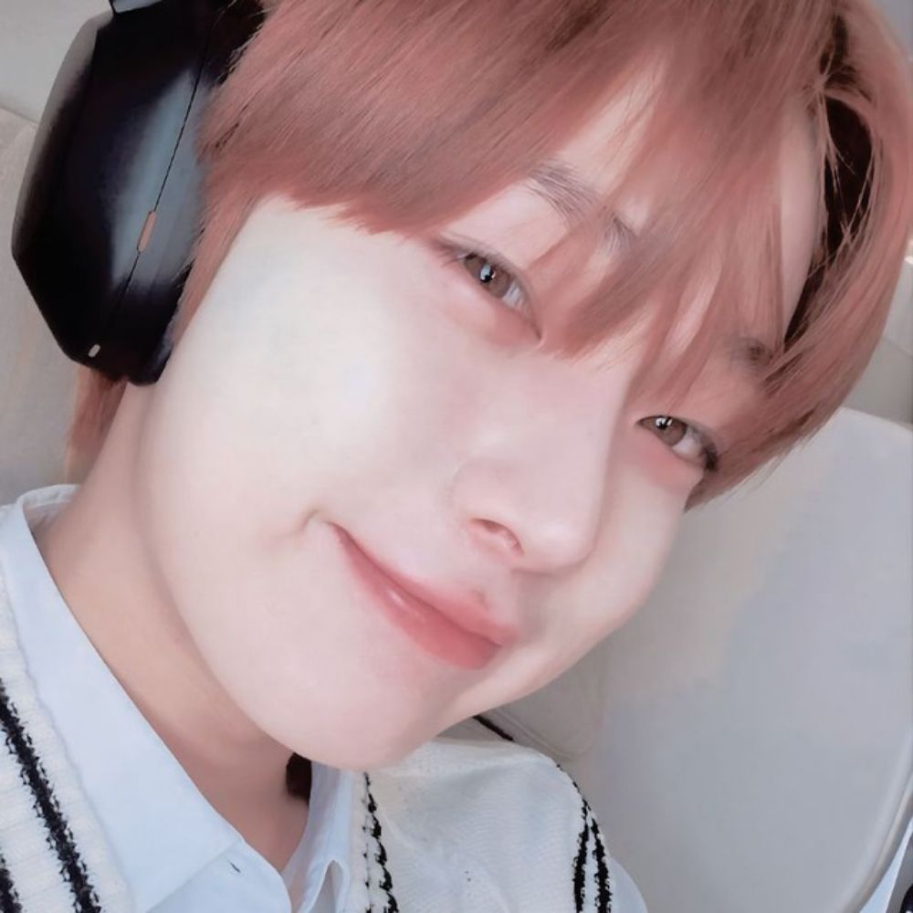ㅤㅤㅤㅤㅤㅤ 𖹭