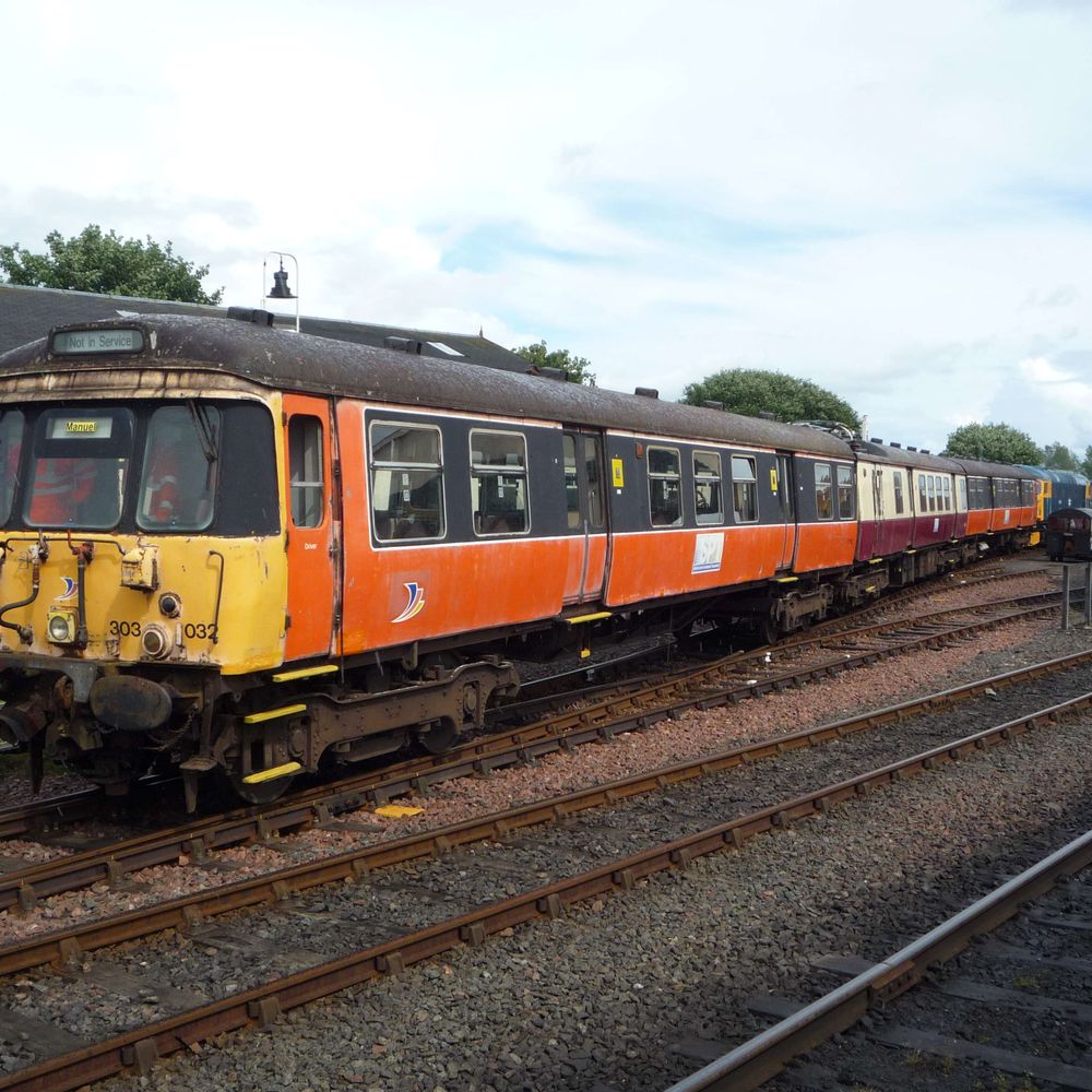 303032trains