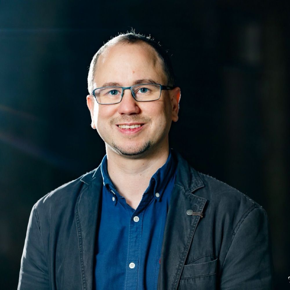 Dr. Oliver Langewitz