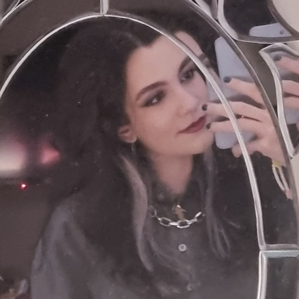 Emo e gótica