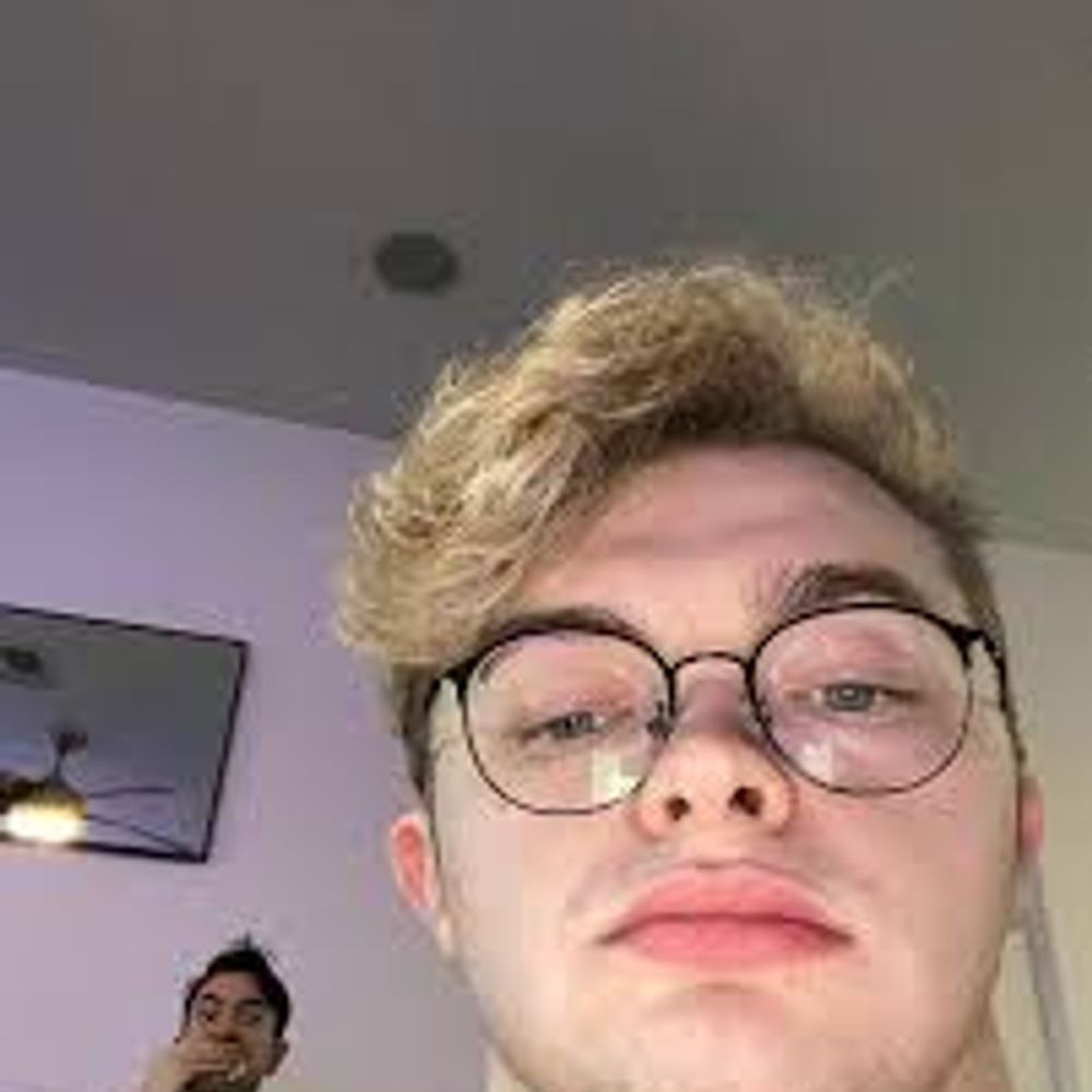Qwobby34