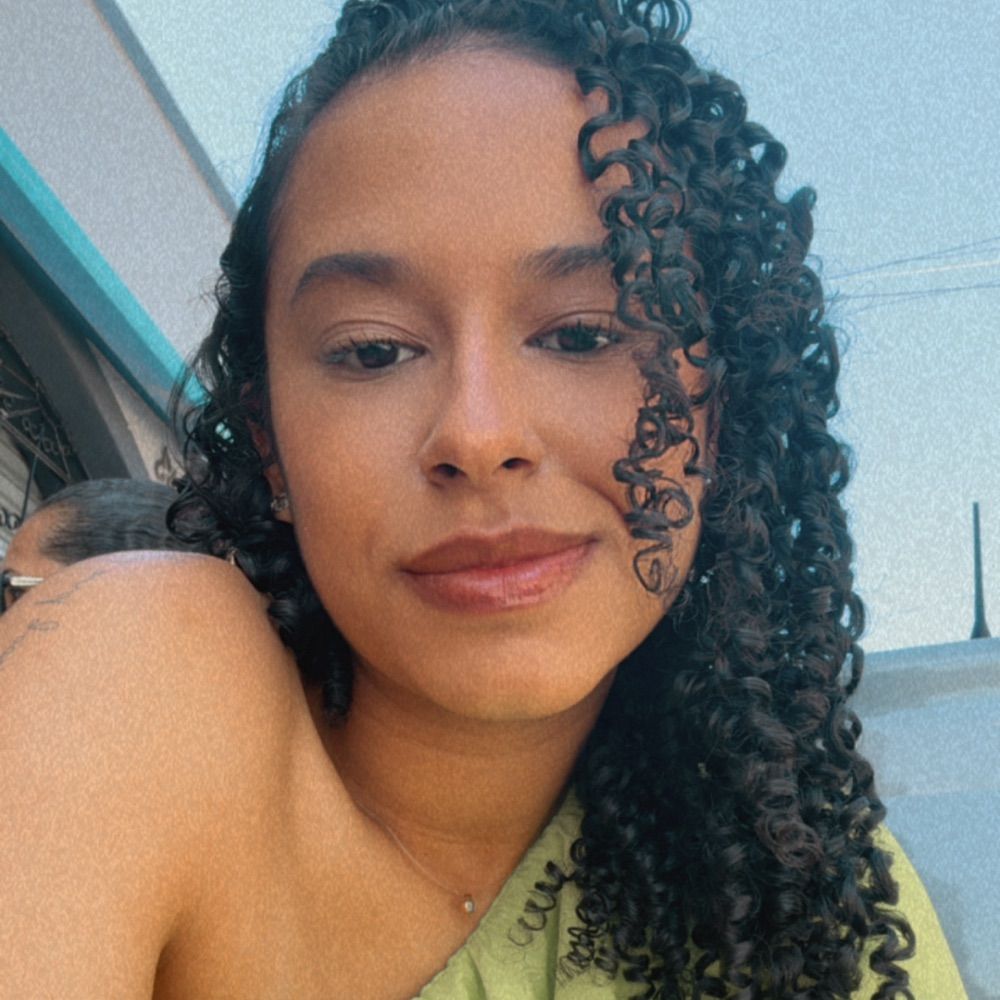 Cecília Arantes 