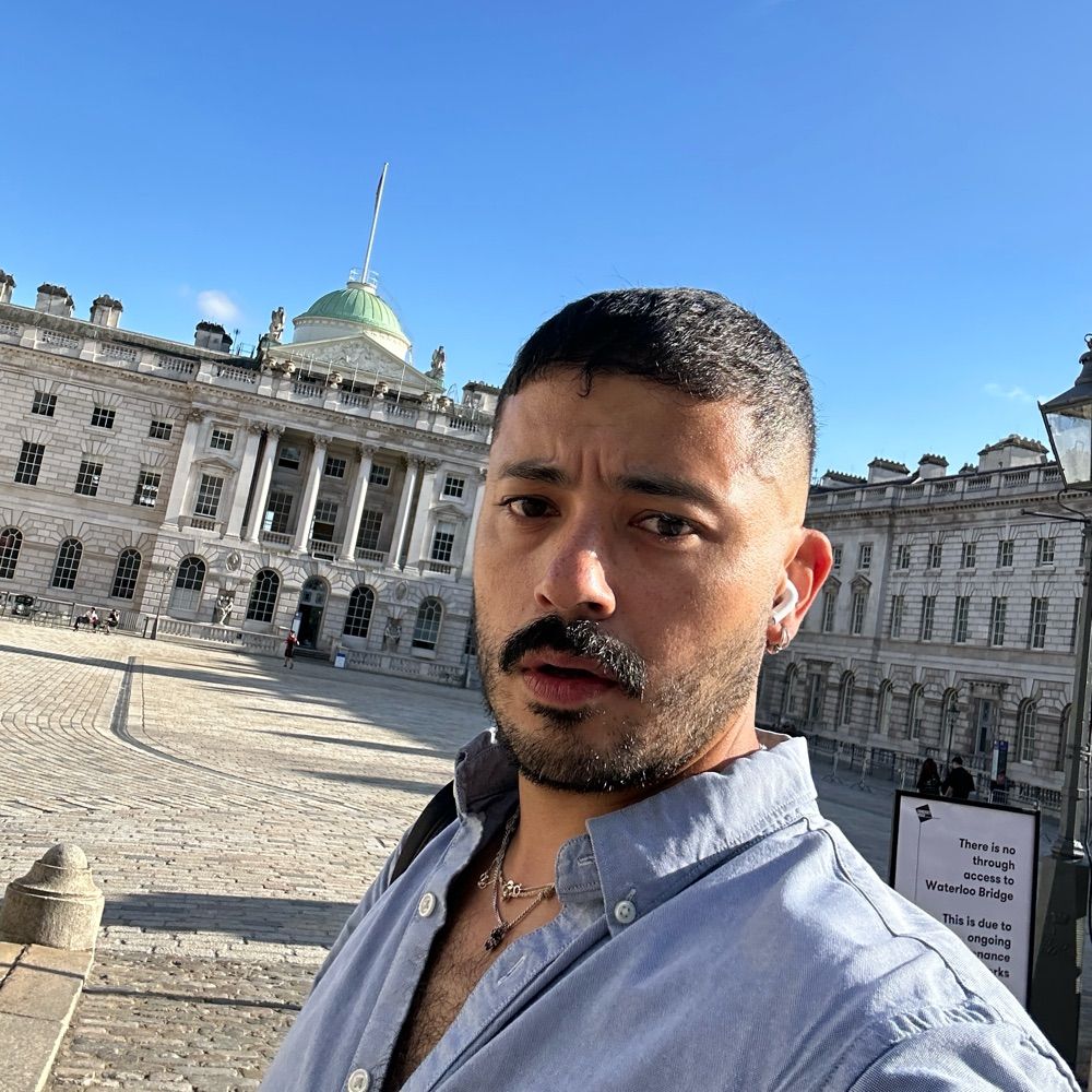 Roberto Tovar