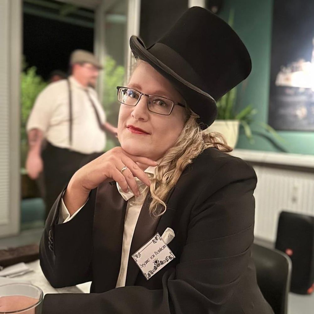 Claudia Sedler - Hinter dem Spiegel