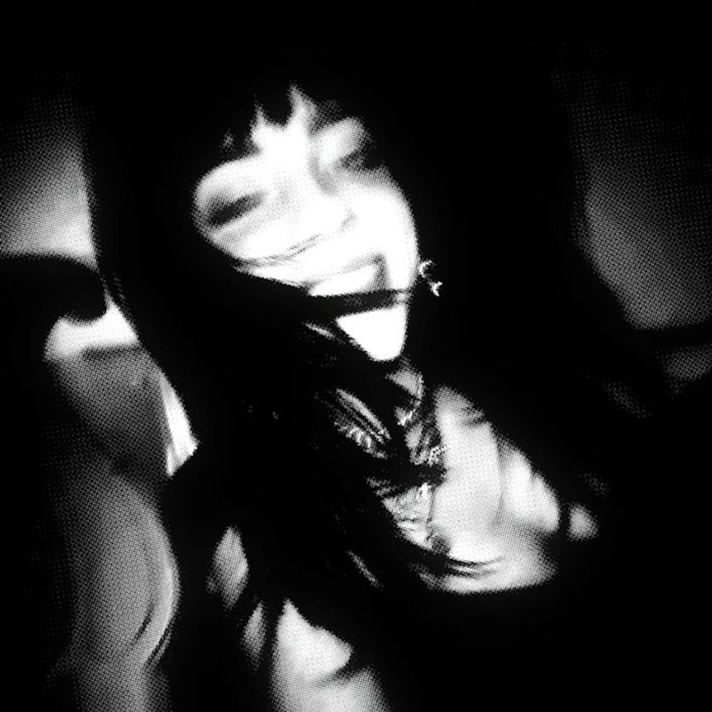 — 窥视 [Mαyα  ‧ ۪