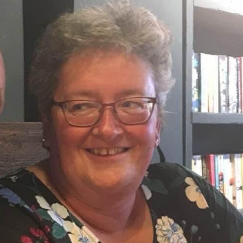 Dr Tessa Coombes 