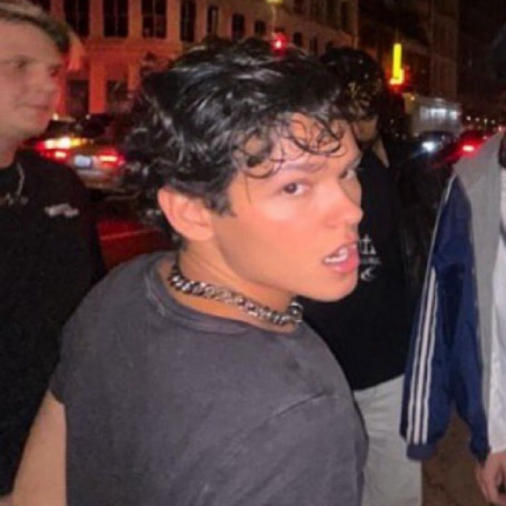 lesbian simon