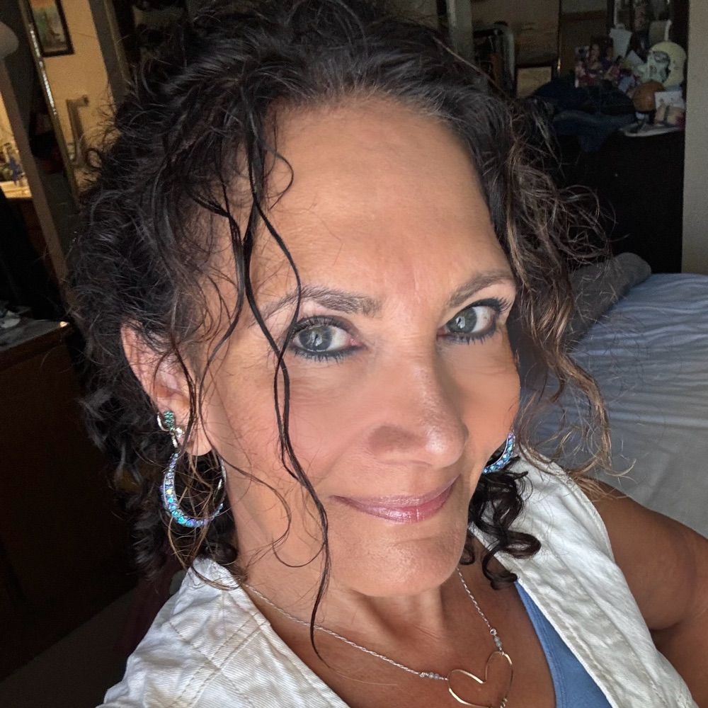 Lisa J Martin