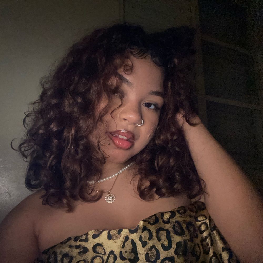 mina top ☯️