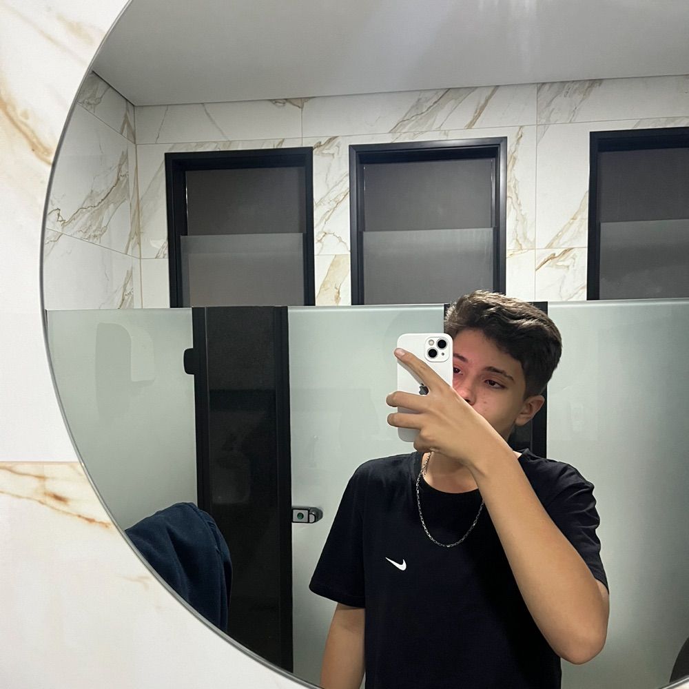 Felipe Moreira 