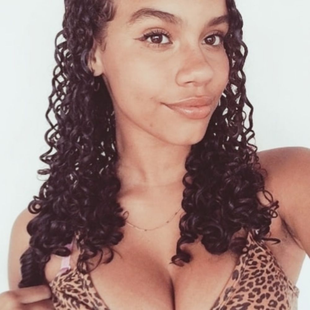 Gabyzona (filha da ariana grande 