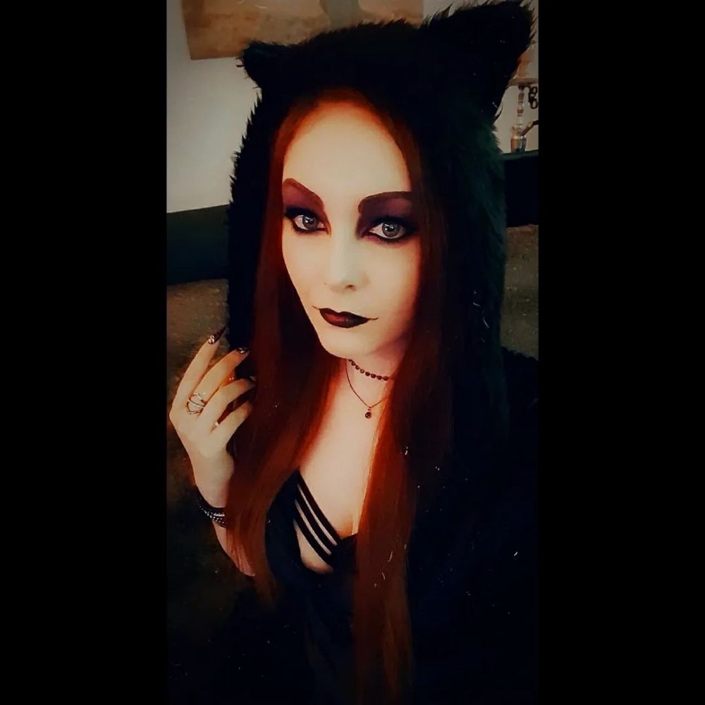 🦇 • ⚸ Mina ⚸ • 🦇