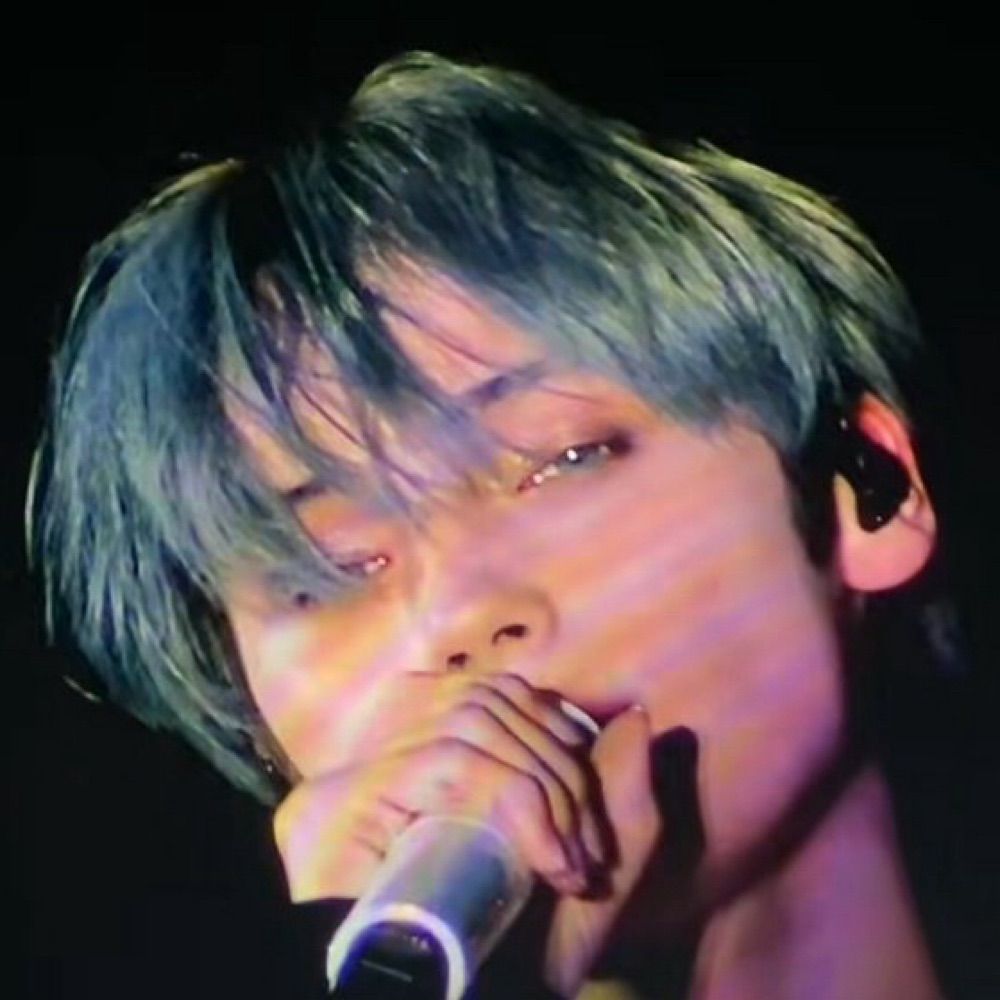 📸 huening kai site