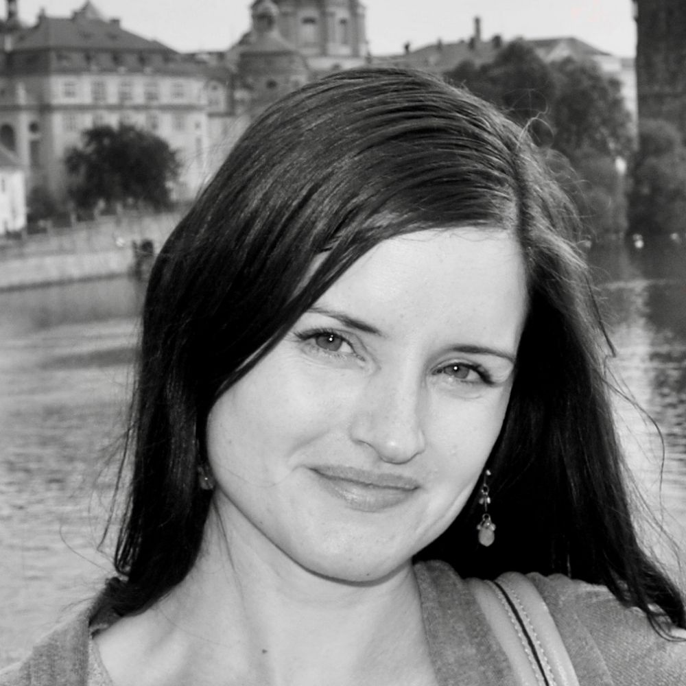 Dr Angela Byrne FHEA FRHistS