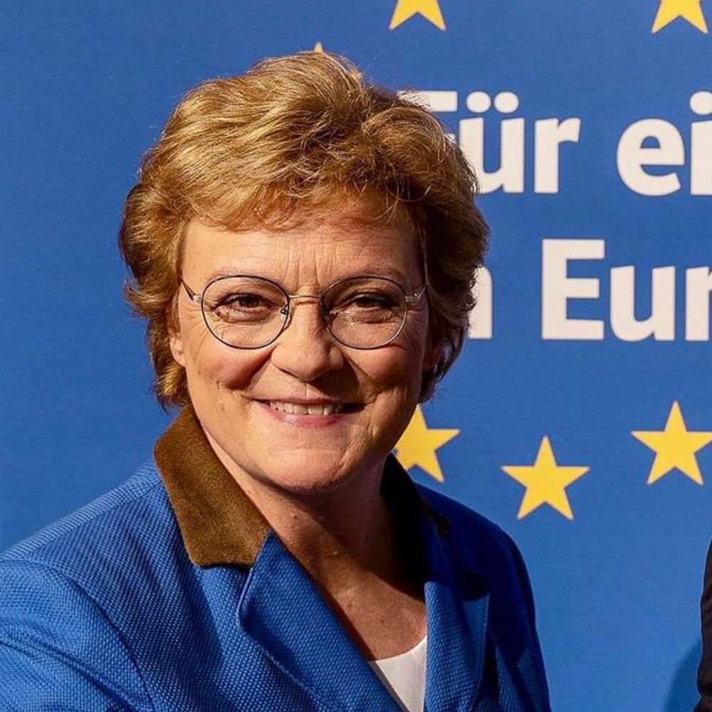 MONIKA HOHLMEIER - MEP