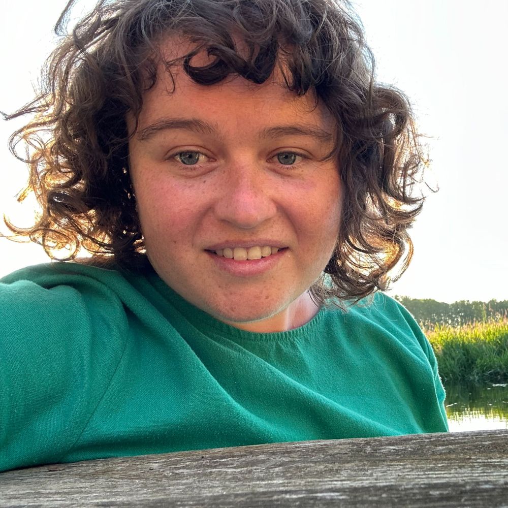 Peach Hoyle