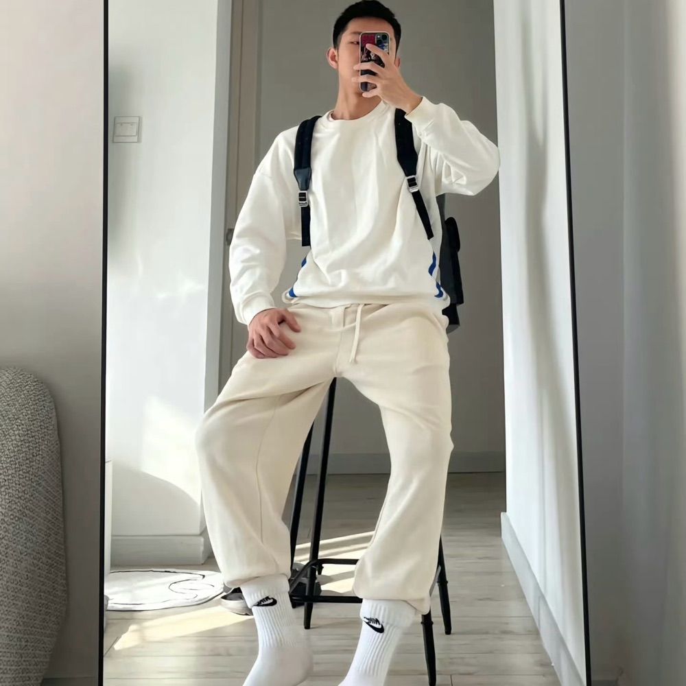 奶1爱小0