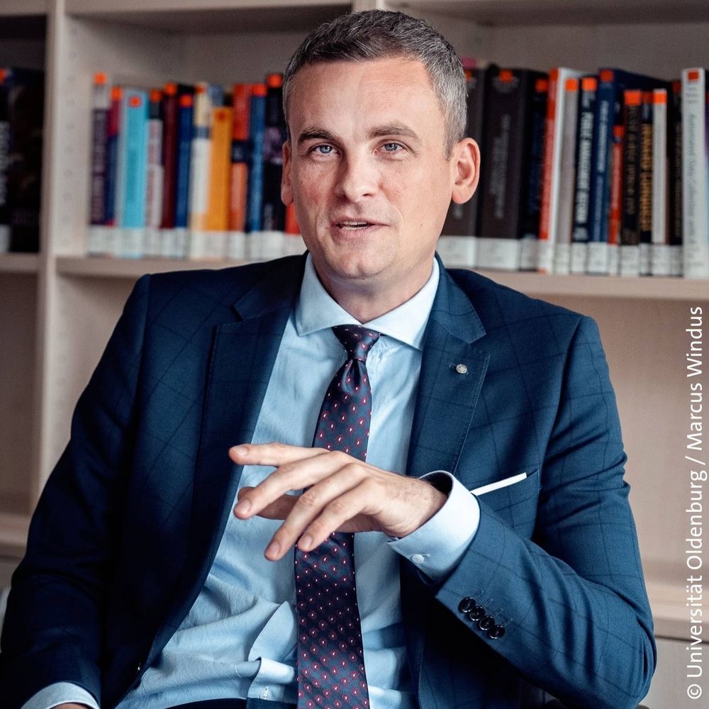 PD Dr Philipp Köker
