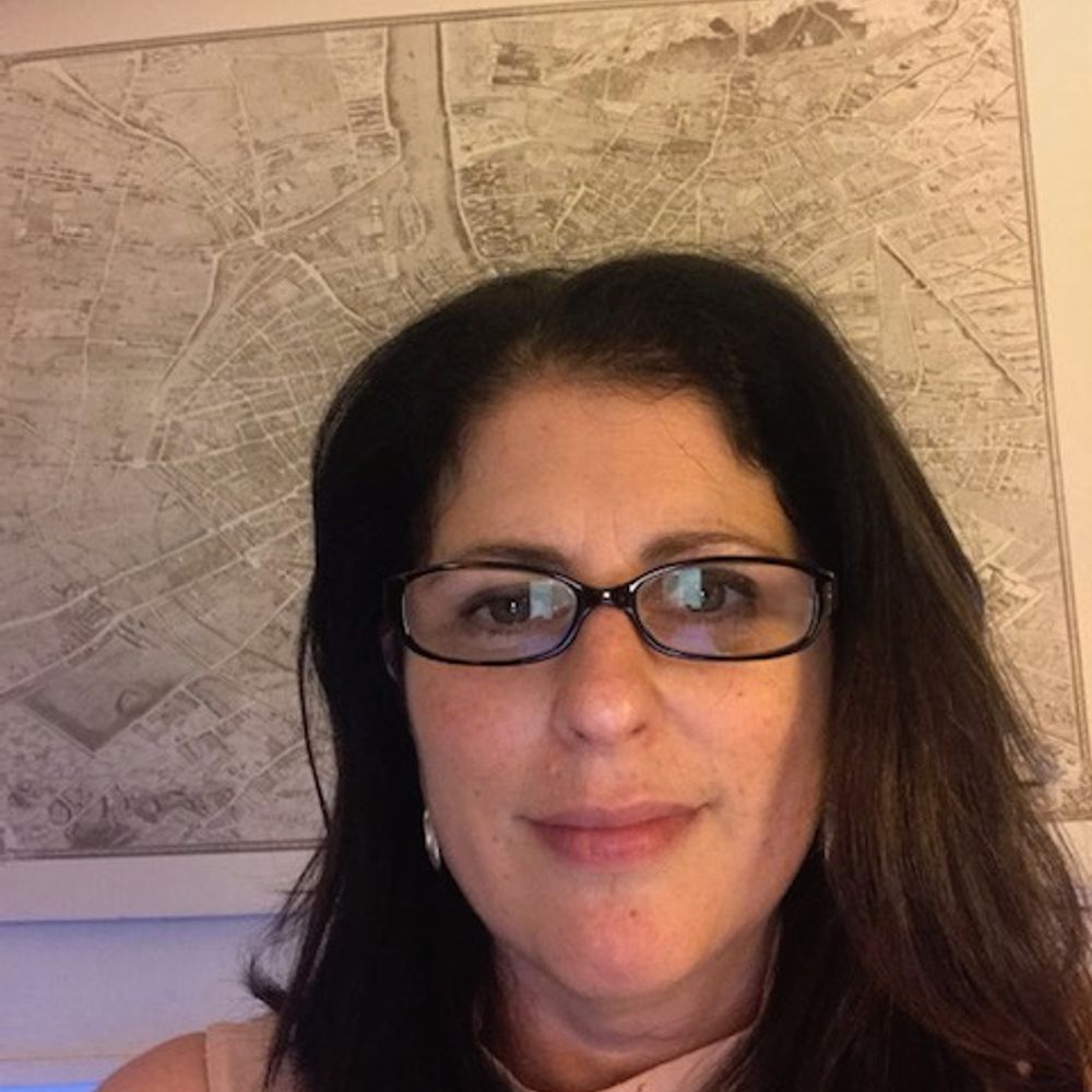 Nina Kushner