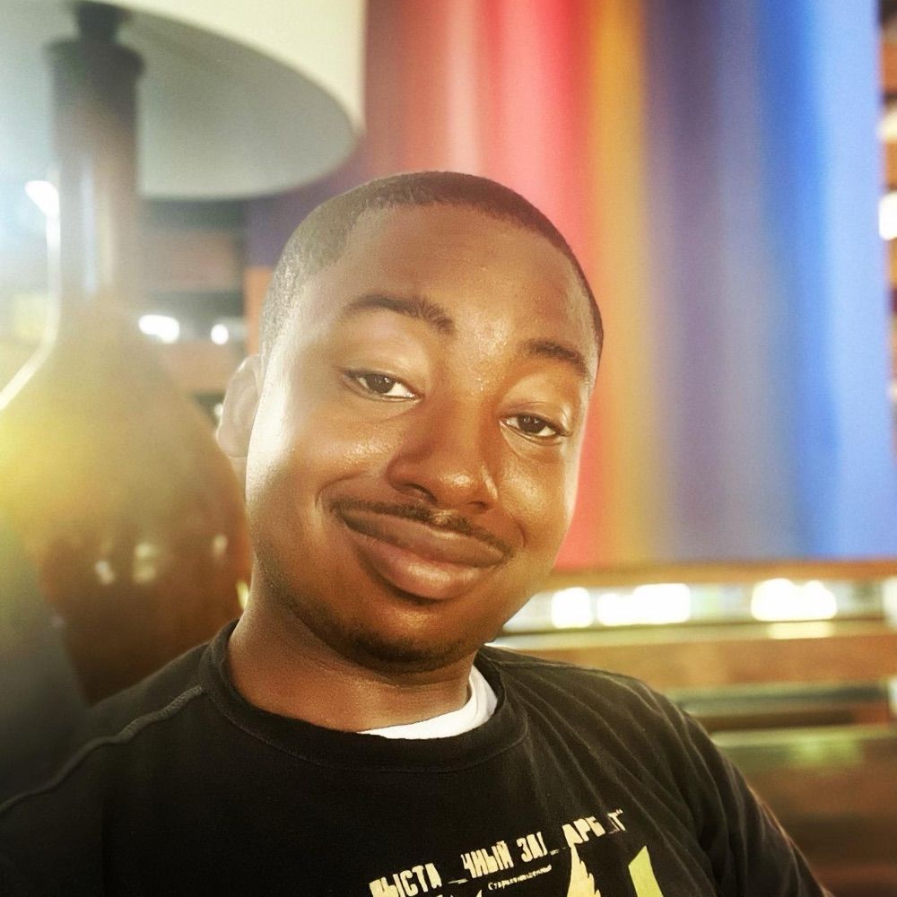 E3