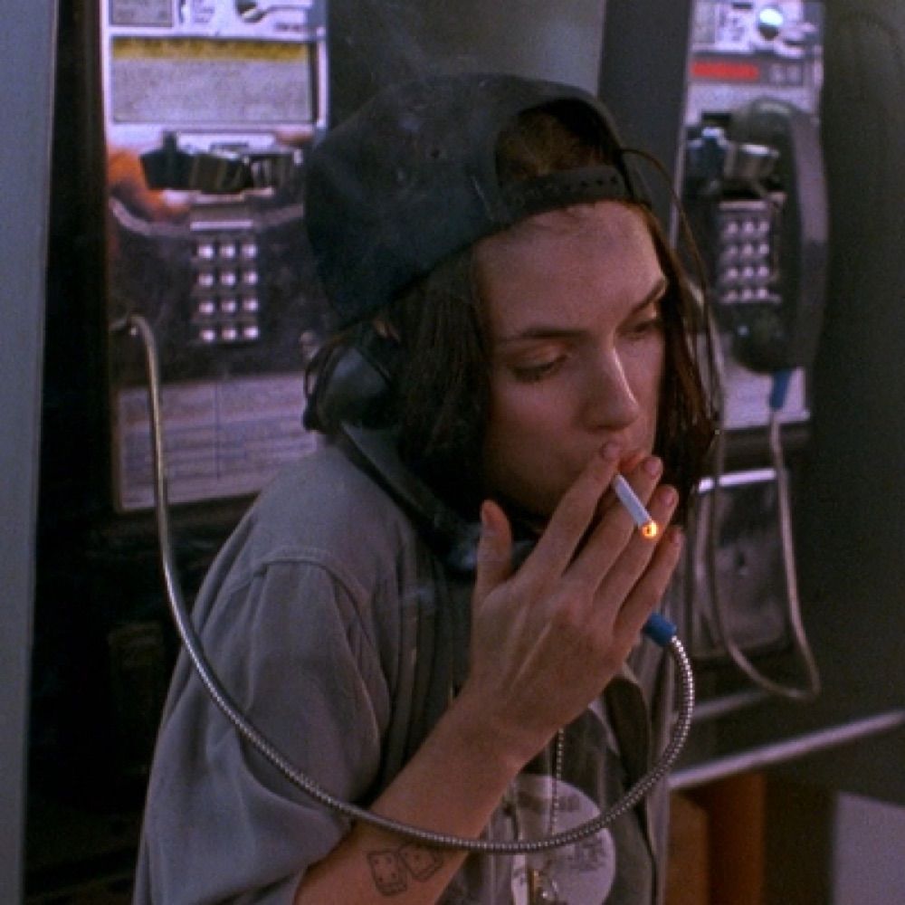 ur future ex fiancé that raps 2 u via burner phone