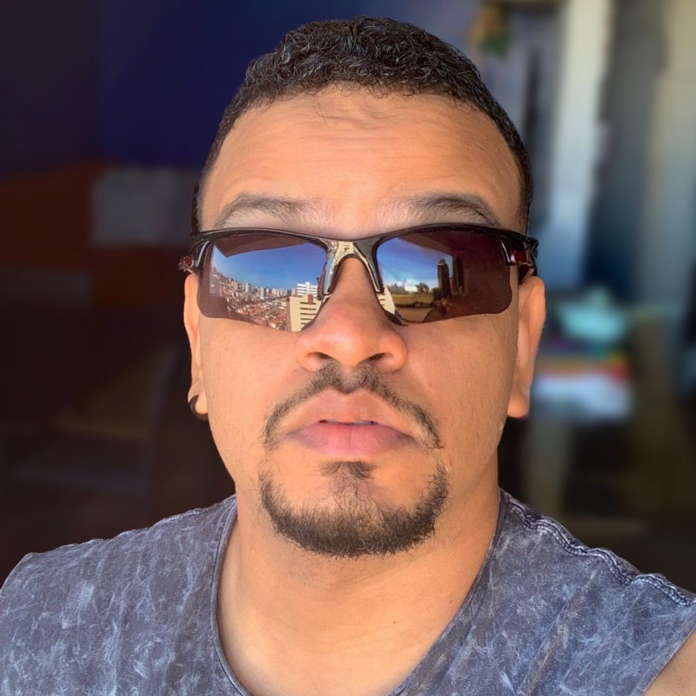Carlos Washington 