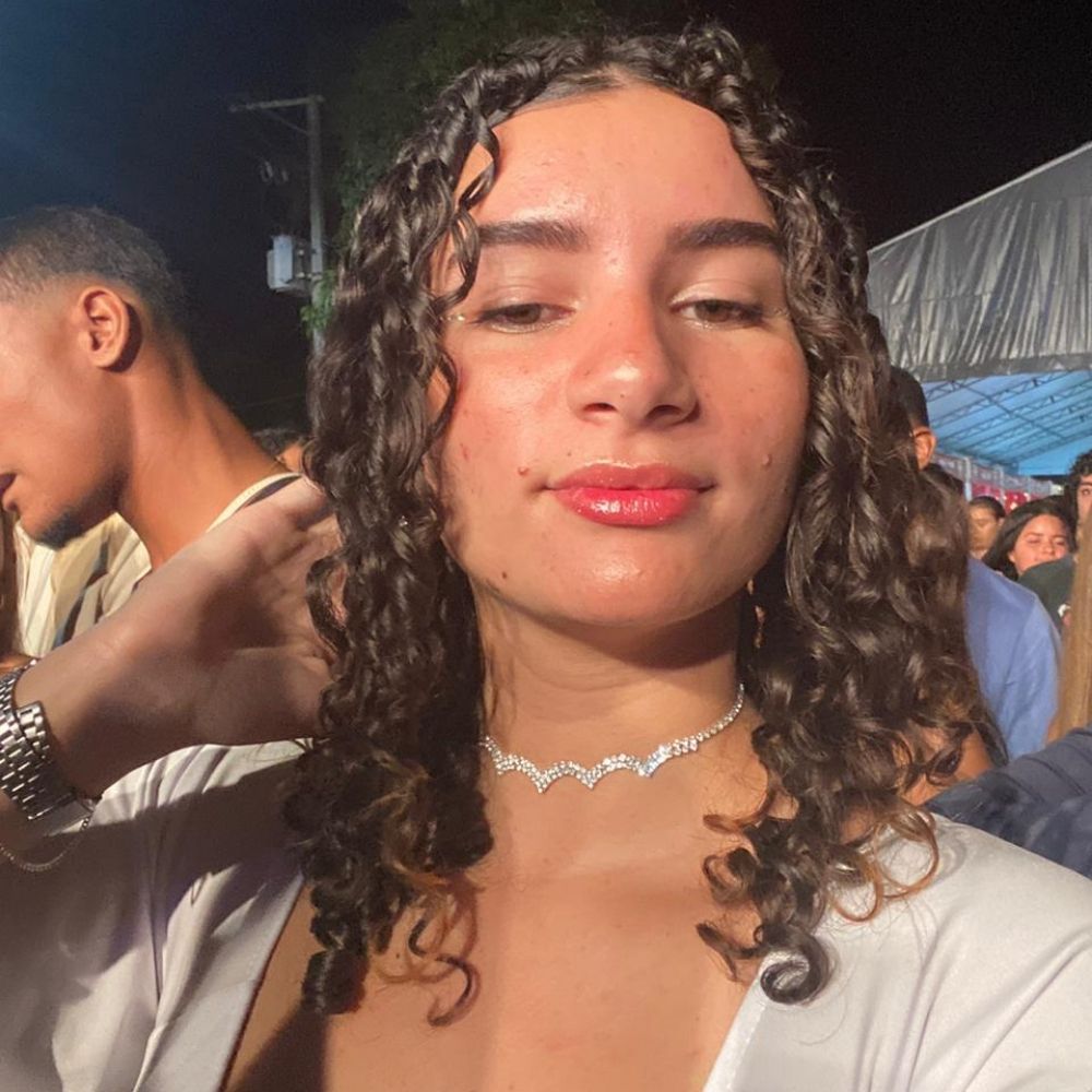𝑴