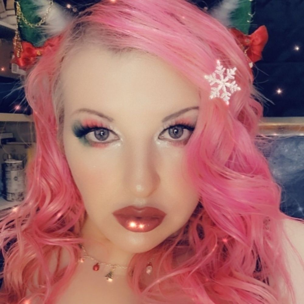 Pixiekitty  =^..^=