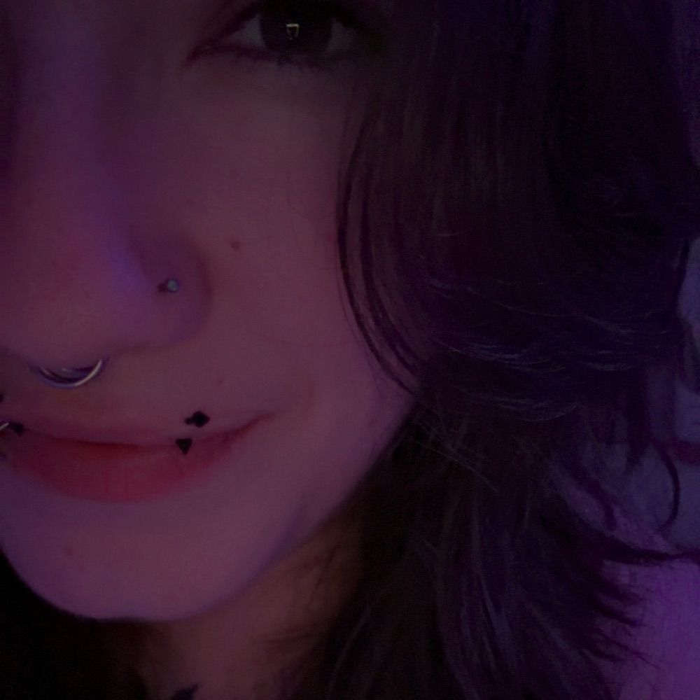 Mx Robinson (they/she)