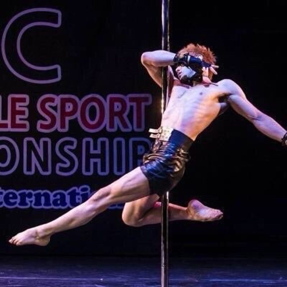 NISHIO pole dancer