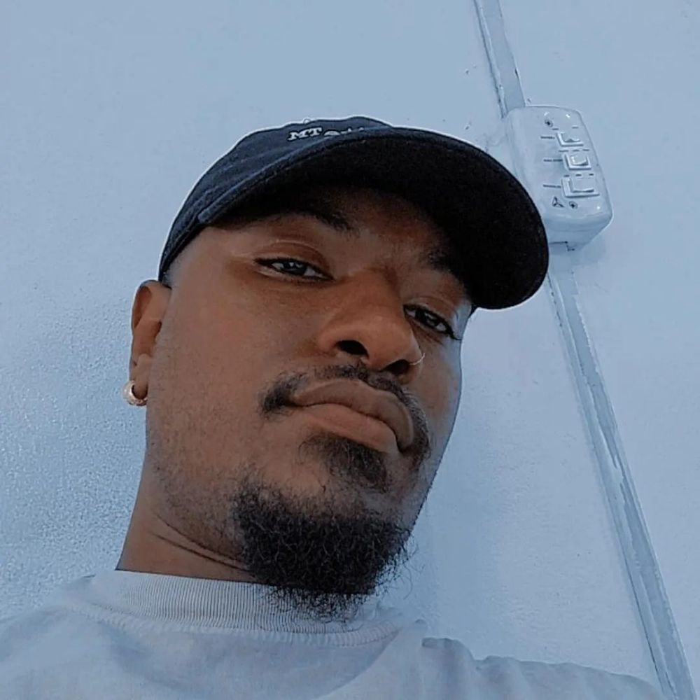 J.R 💈
