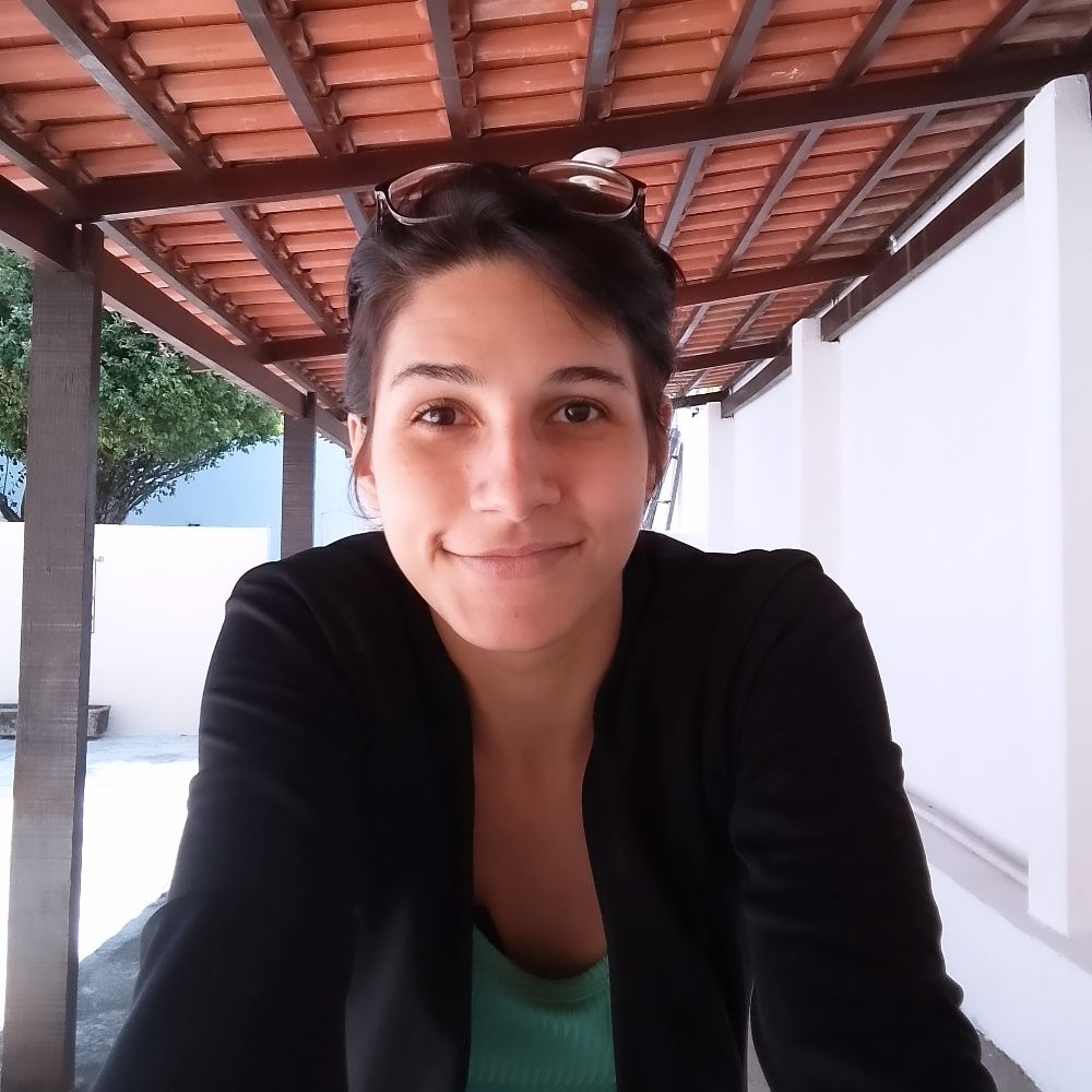 Naiara Fernandes Psicologa