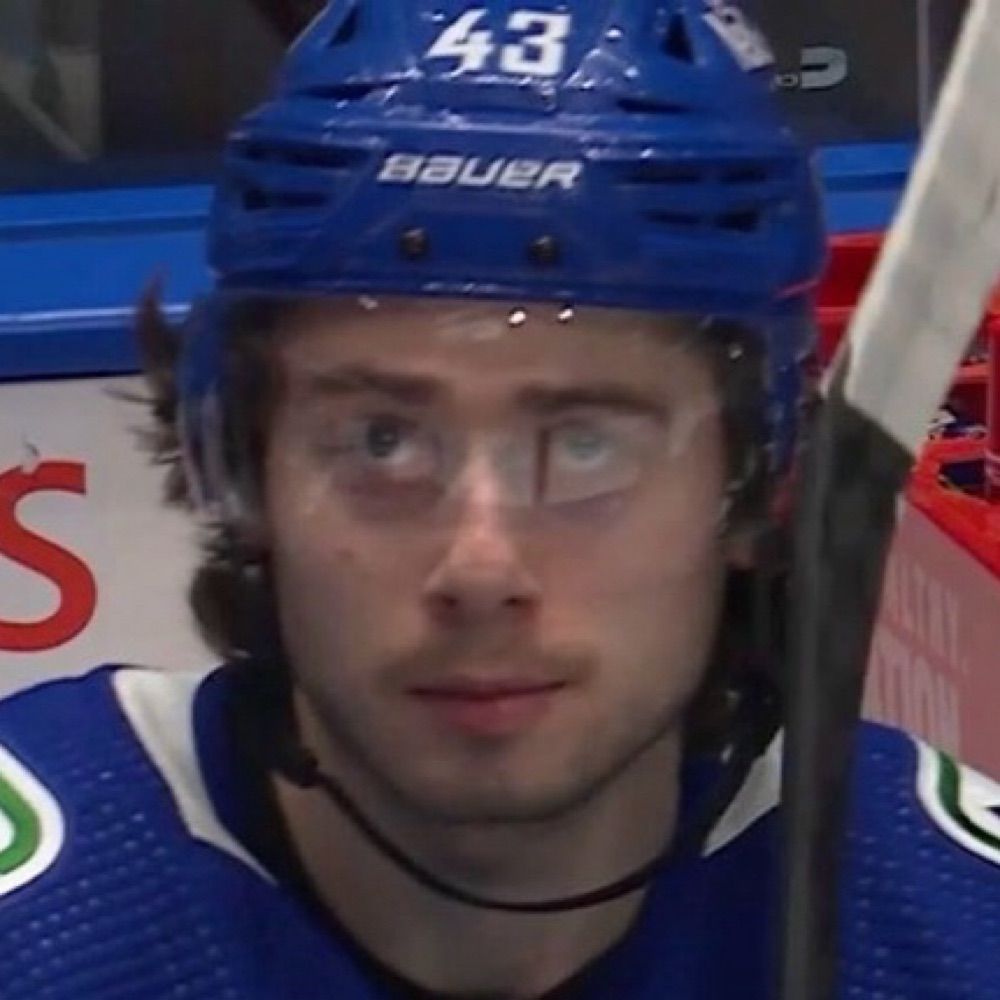 grace🧸 (nhltwts)