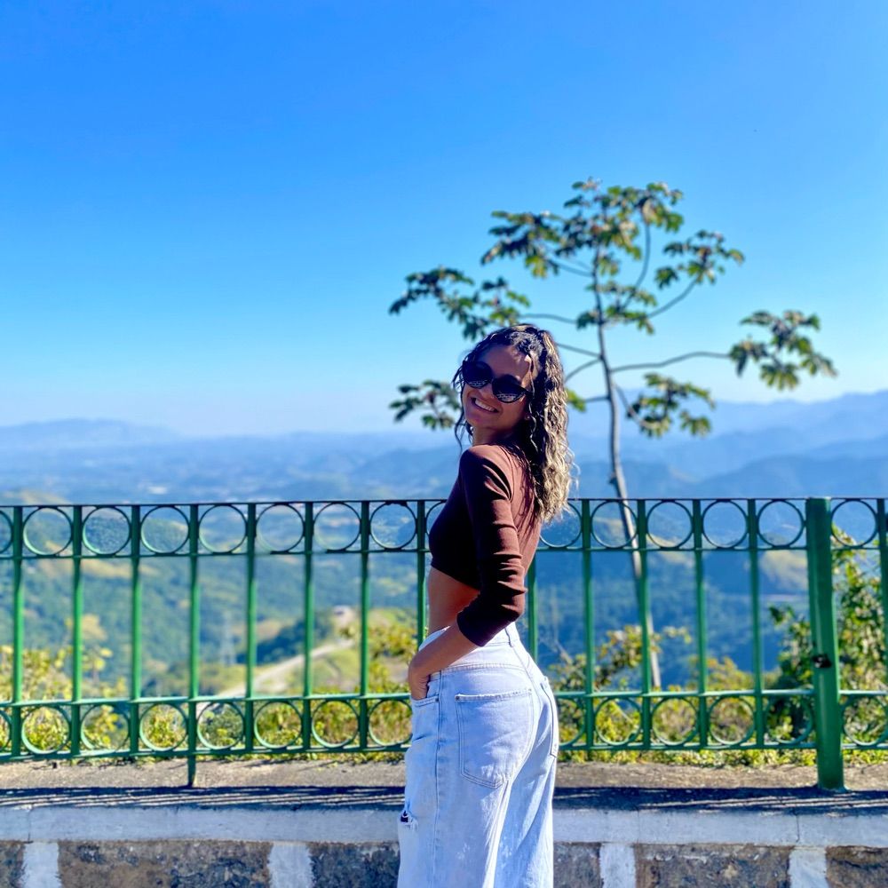 Madu Fernandes 